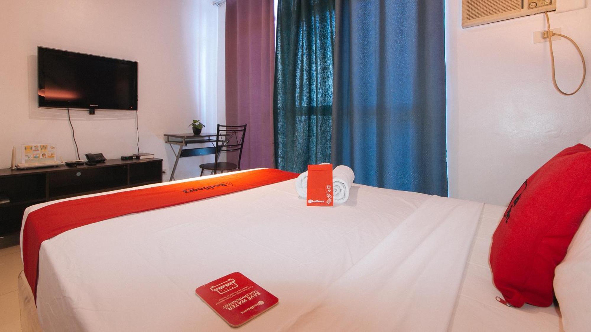 Reddoorz @ Melbourne Suites Makati 마카티 외부 사진