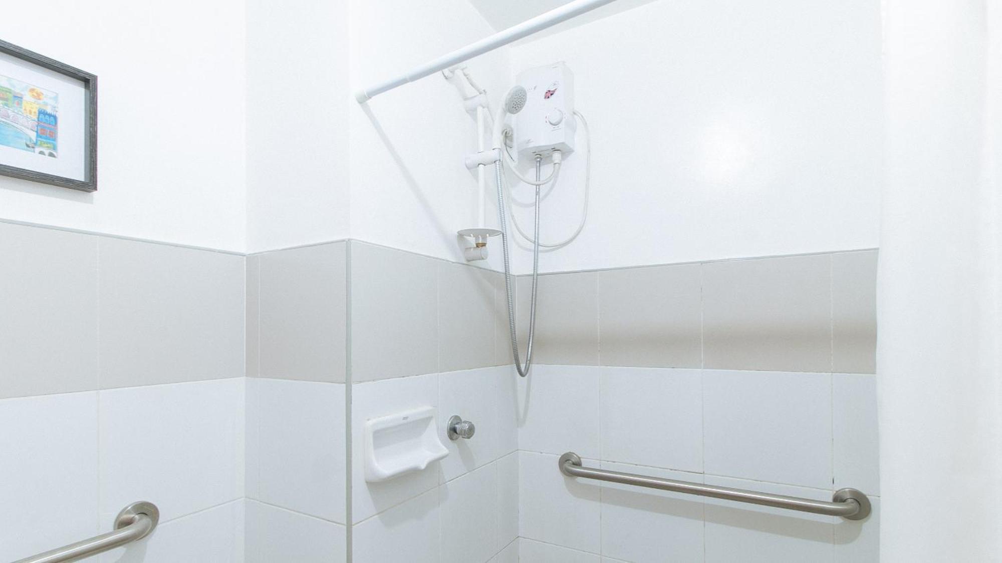 Reddoorz @ Melbourne Suites Makati 마카티 외부 사진