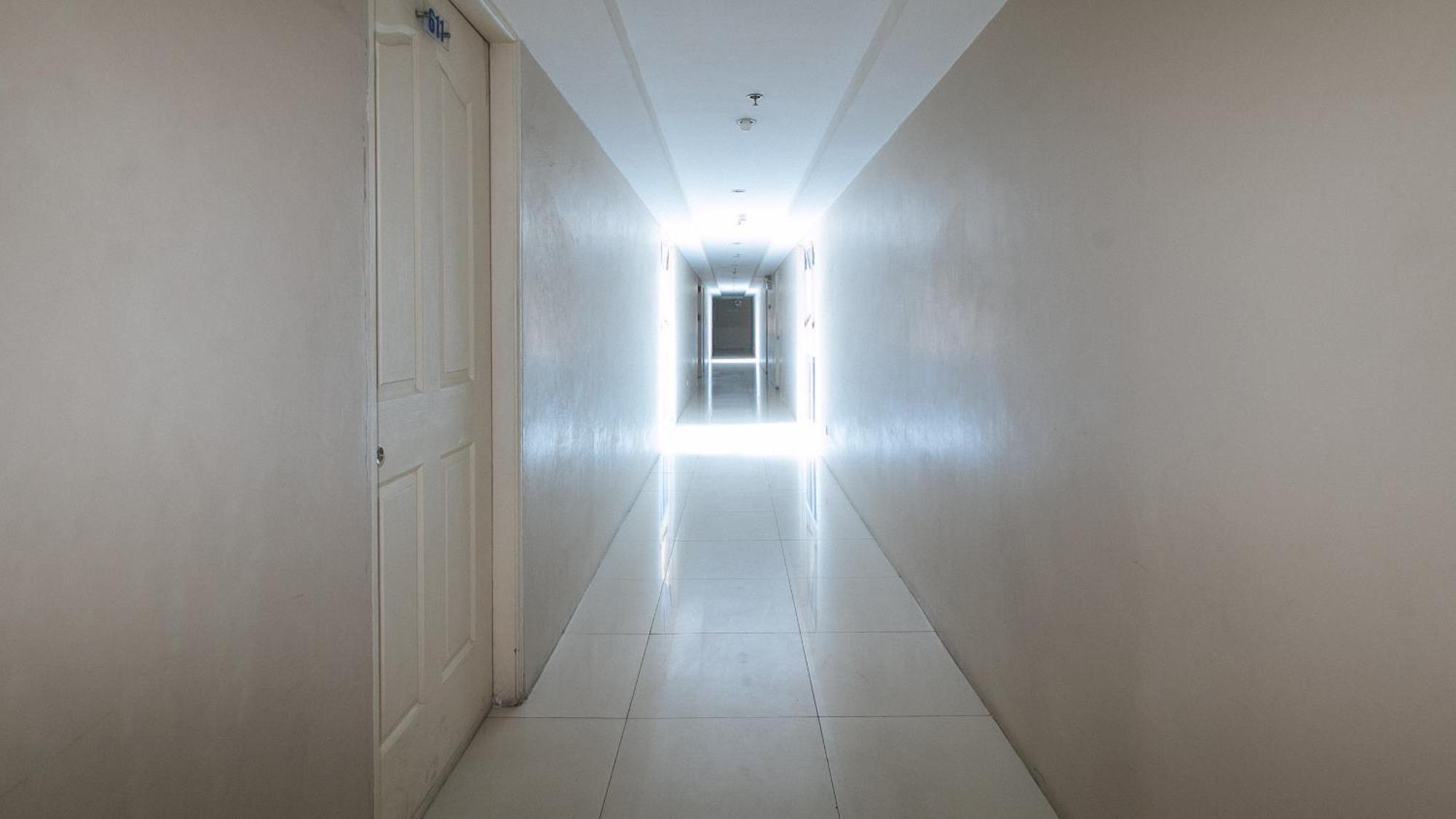 Reddoorz @ Melbourne Suites Makati 마카티 외부 사진